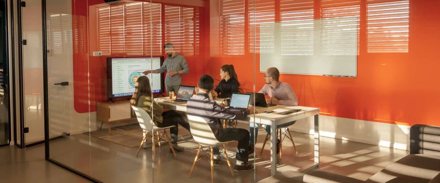 Top 10 AWS Consulting Partners for Small and Mid-Sized Companies