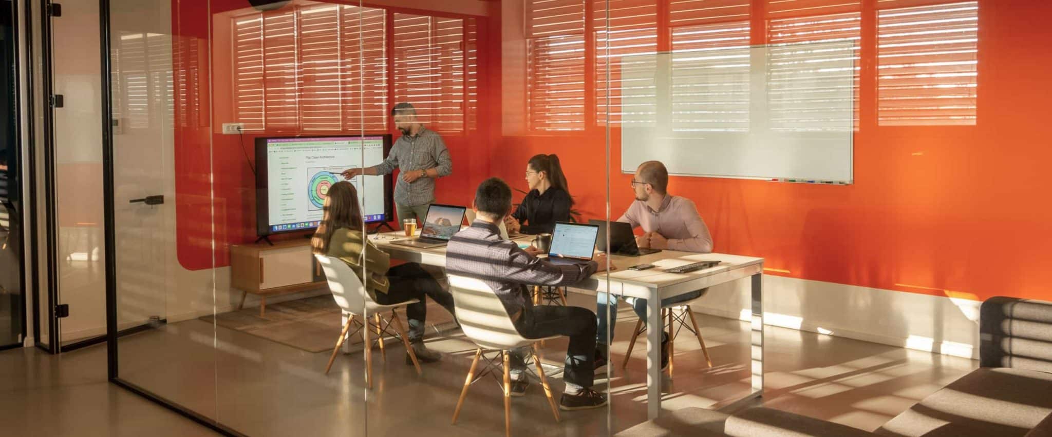 Top 10 AWS Consulting Partners for Small and Mid-Sized Companies
